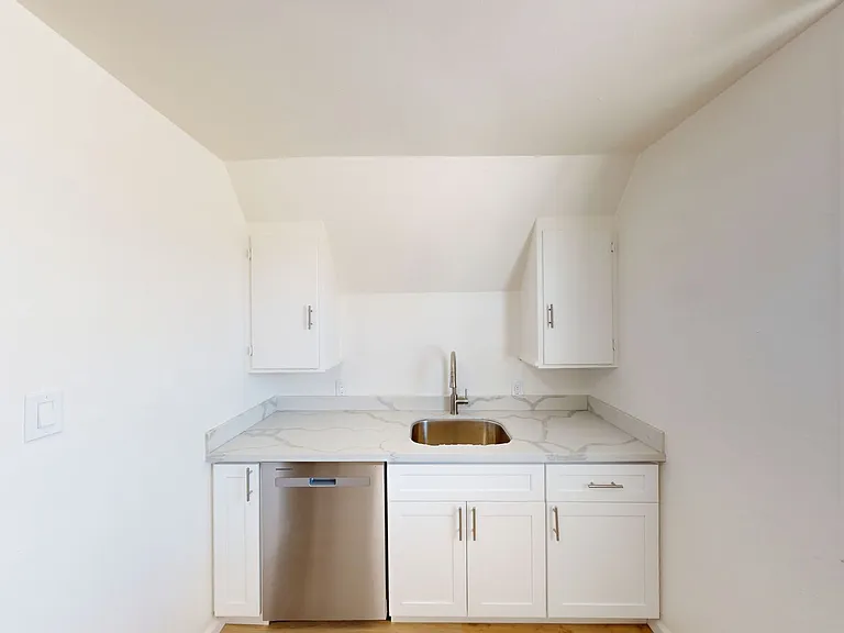 3617-3619 San Leandro St — Photo 16