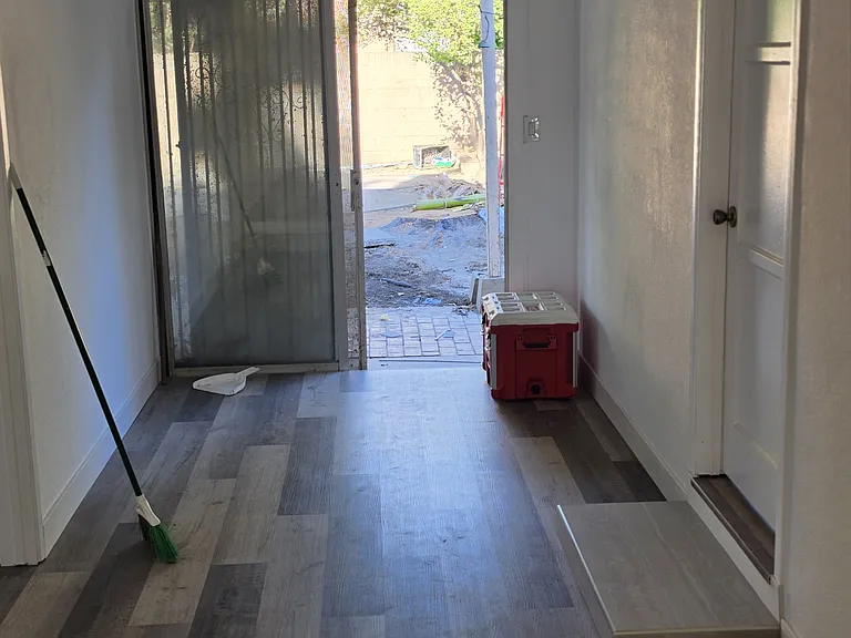 619 S Baker St — Photo 8