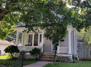 1189 26th St, Moline, IL 61265