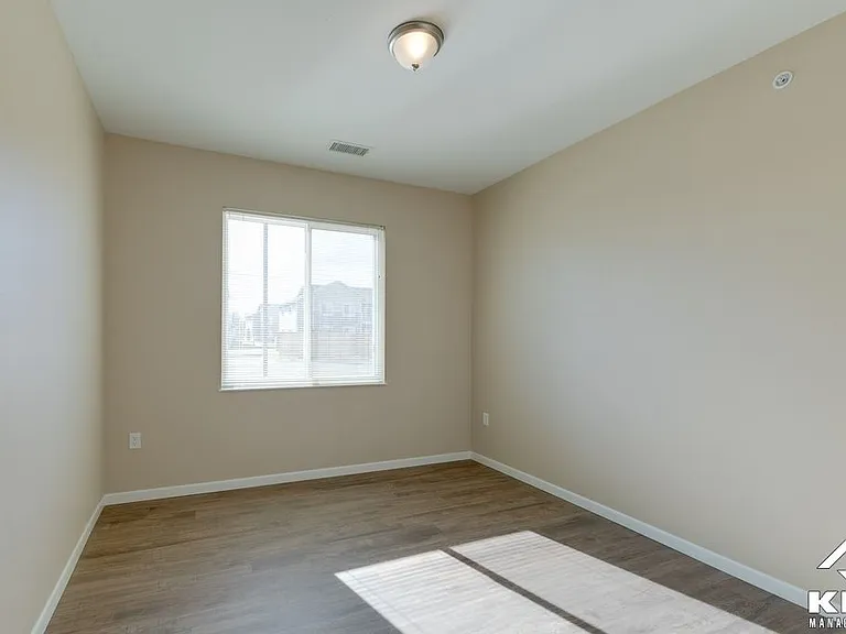 1801 Lyman St — Photo 15