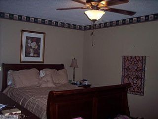 4th image of 4038 Rollingwood Dr