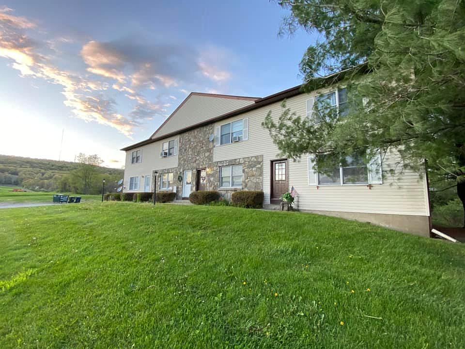 1st image of 223 Vineyard Ave APT 2