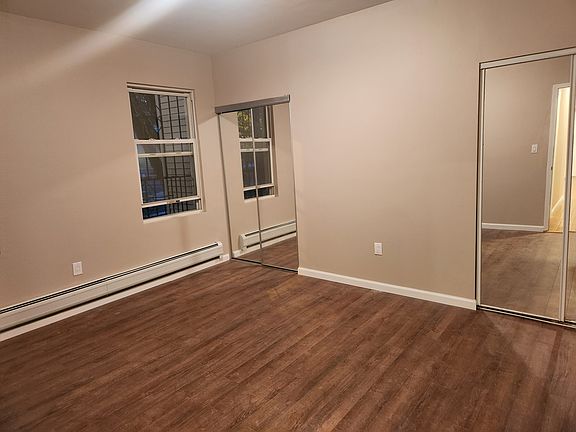4th image of 237 Barrow St APT 2
