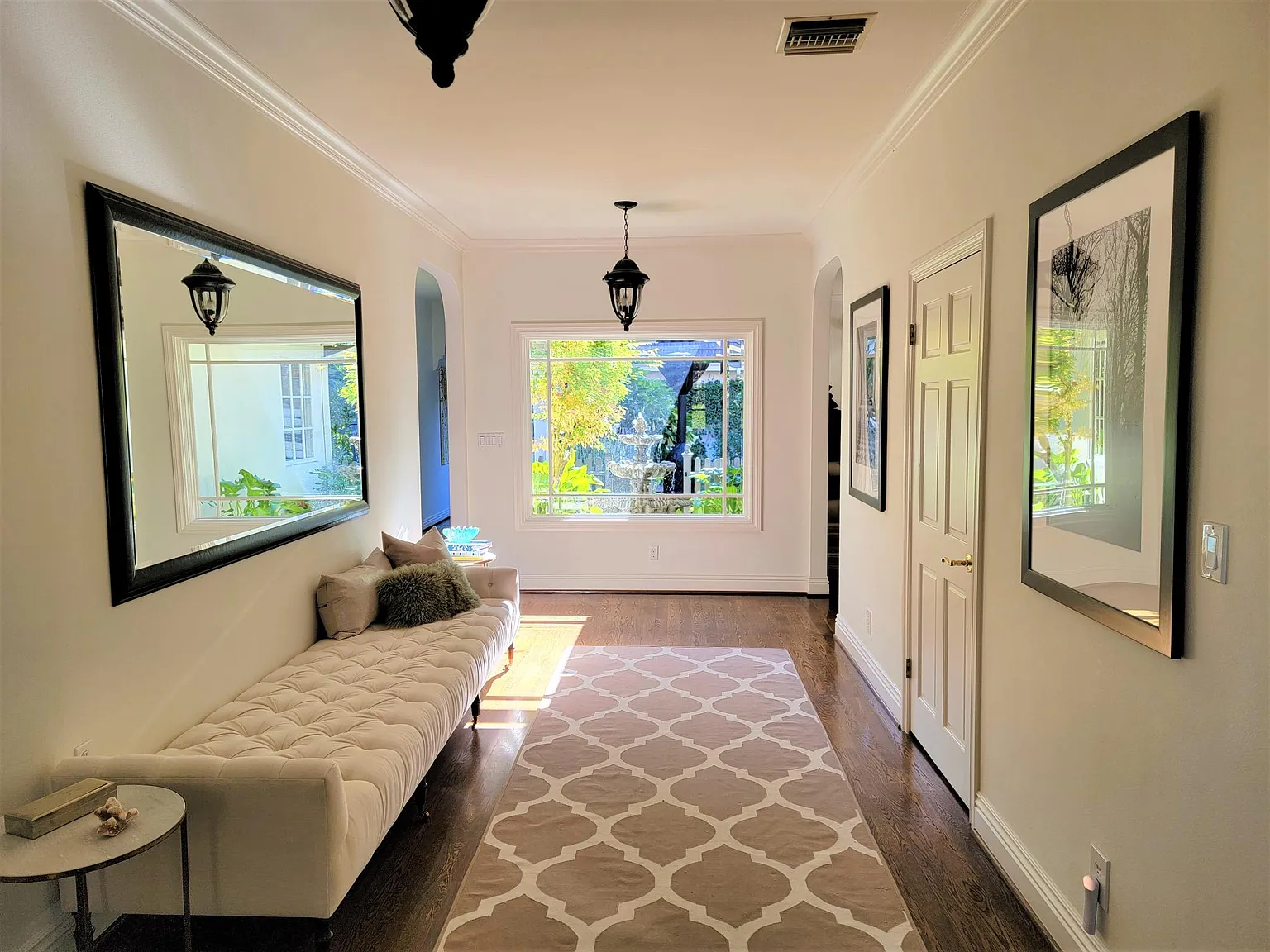 5 bed, 4.5 bath, 5421 sqft, $22,500 — Photo 3