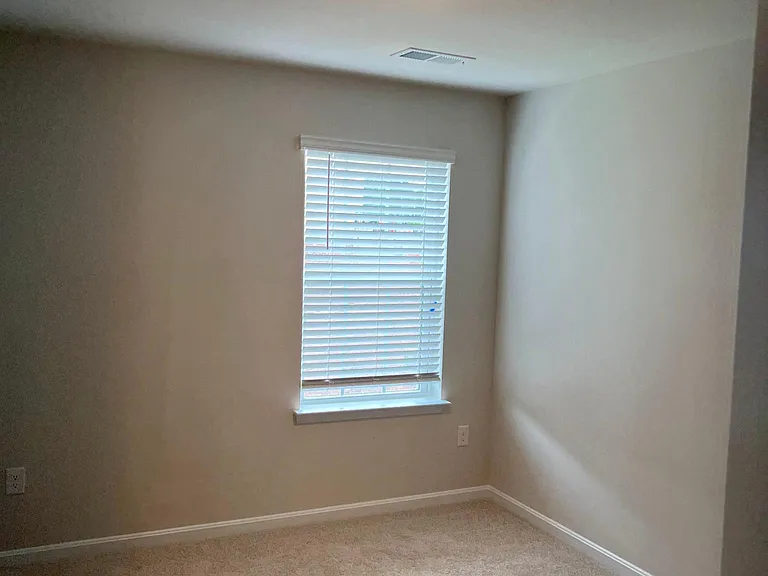 2059 Pomona Way — Photo 22