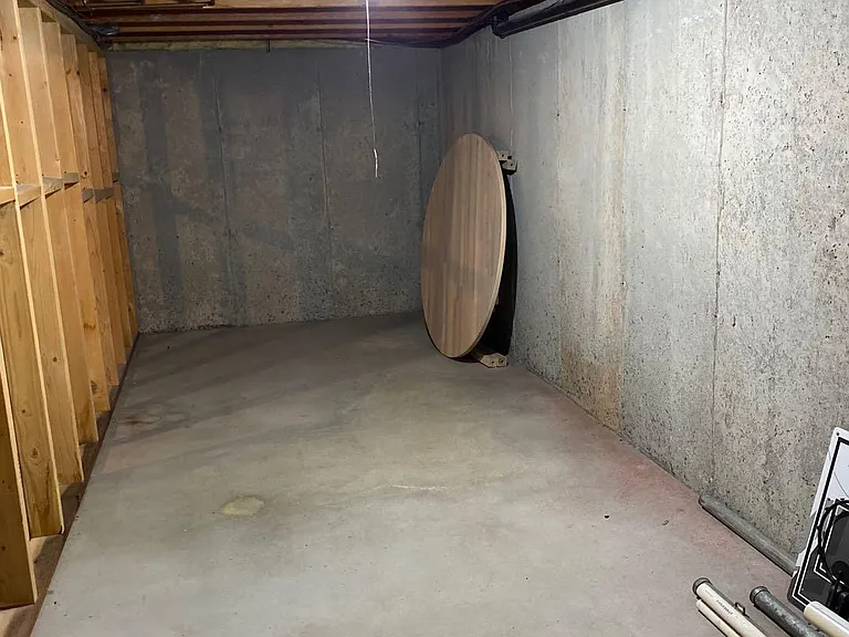 2nd storage room