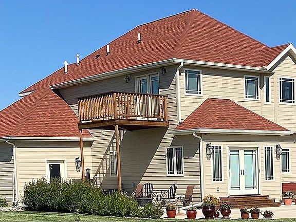 4th image of 655 Longview Ln