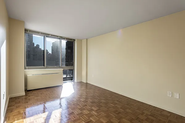 Rented by Chelsea Tower | media 4