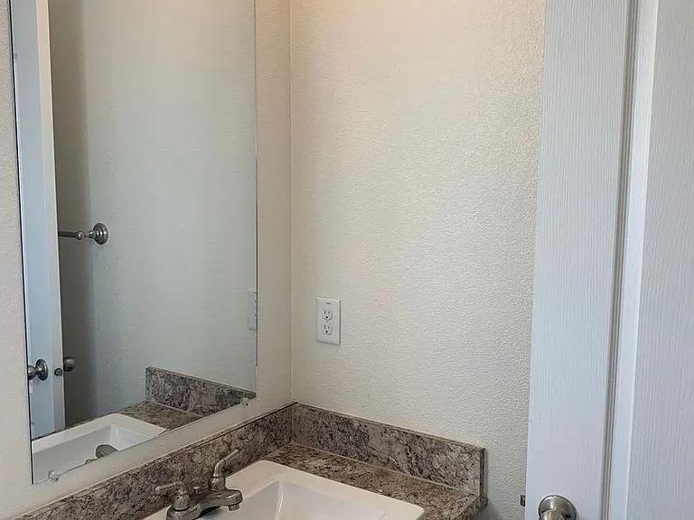 3253 W Hills Rd #D — Photo 10