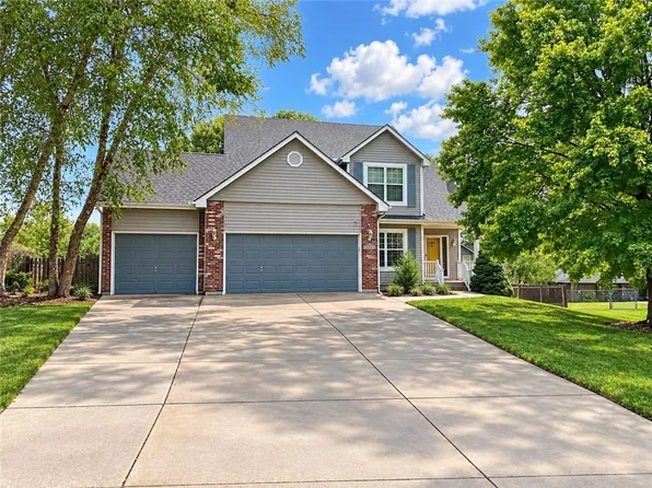 3920 SW Brian Ln, Lees Summit, MO 64082