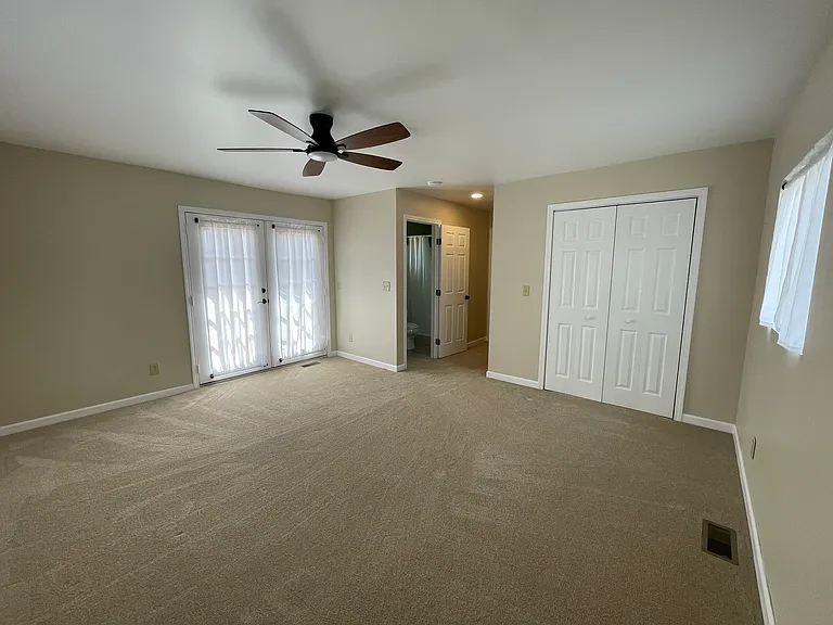 421 Harpold Ave — Photo 9