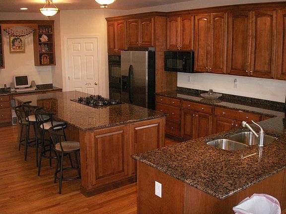 gourmet kitchen