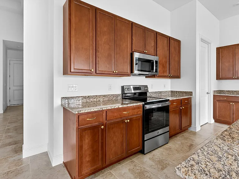 11344 SW Pietra Way — Photo 17