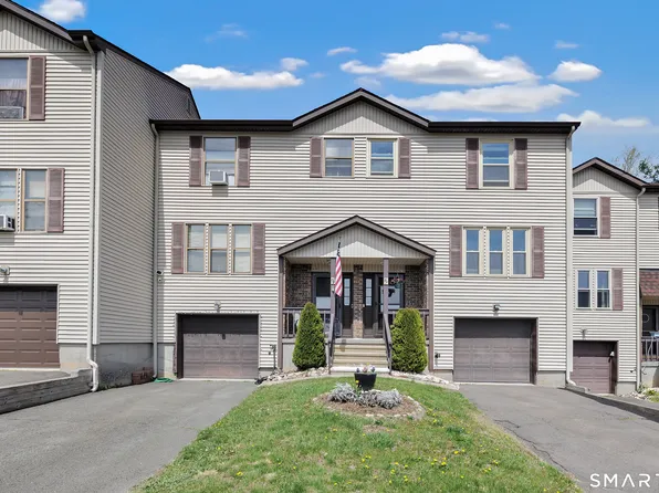 67 Country Hill Road #67, Naugatuck, CT 06770