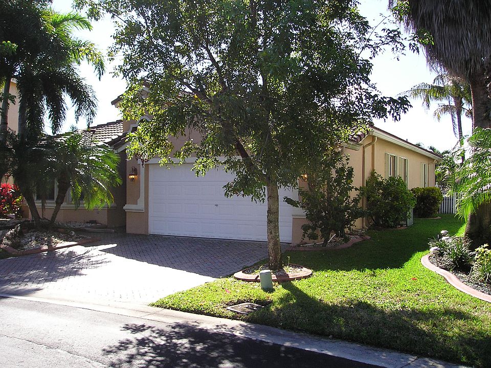 2nd image of 13388 SW 28th St
