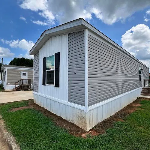92 Teasley Ln — Photo 3
