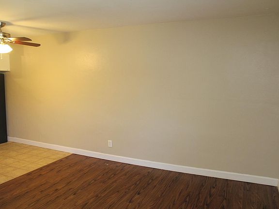 4th image of 735 Syracuse Ave APT B