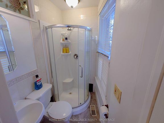 5th image of 40 Ordnance St