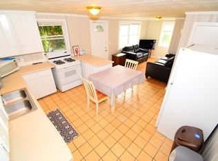 23 Angell Rd, Narragansett, RI 02882