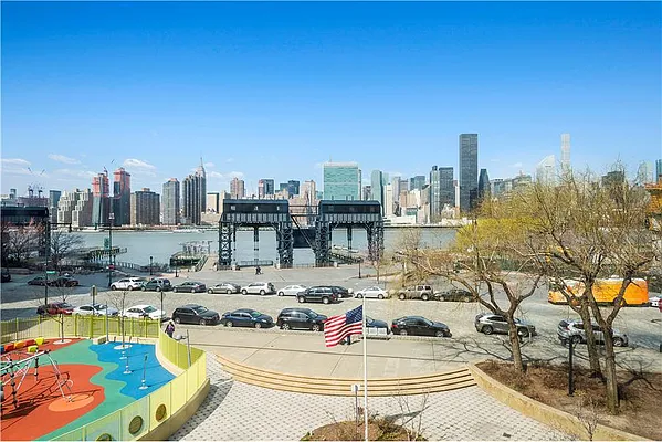 Sold by I Stay NY LLC | media 11
