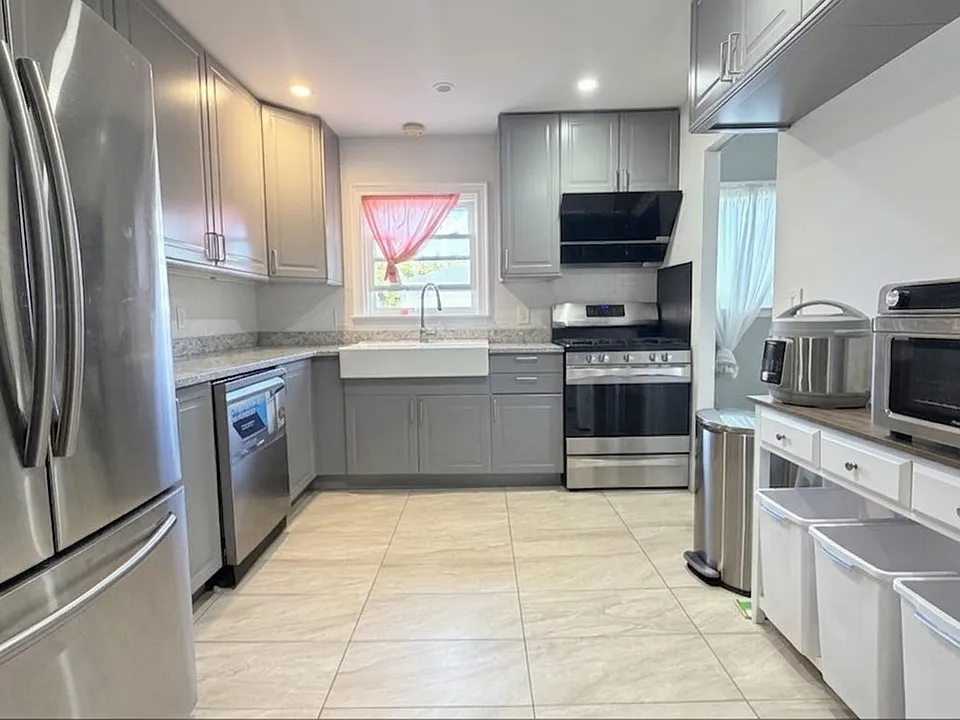 37-14 Little Neck Pkwy #1