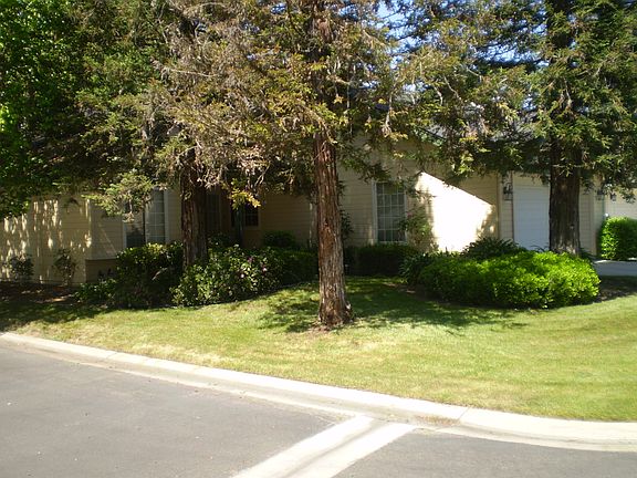 5th image of 9148 N Woodlawn Dr