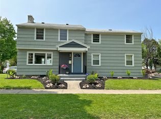 111 Eastmoreland Dr, Rochester, NY 14620