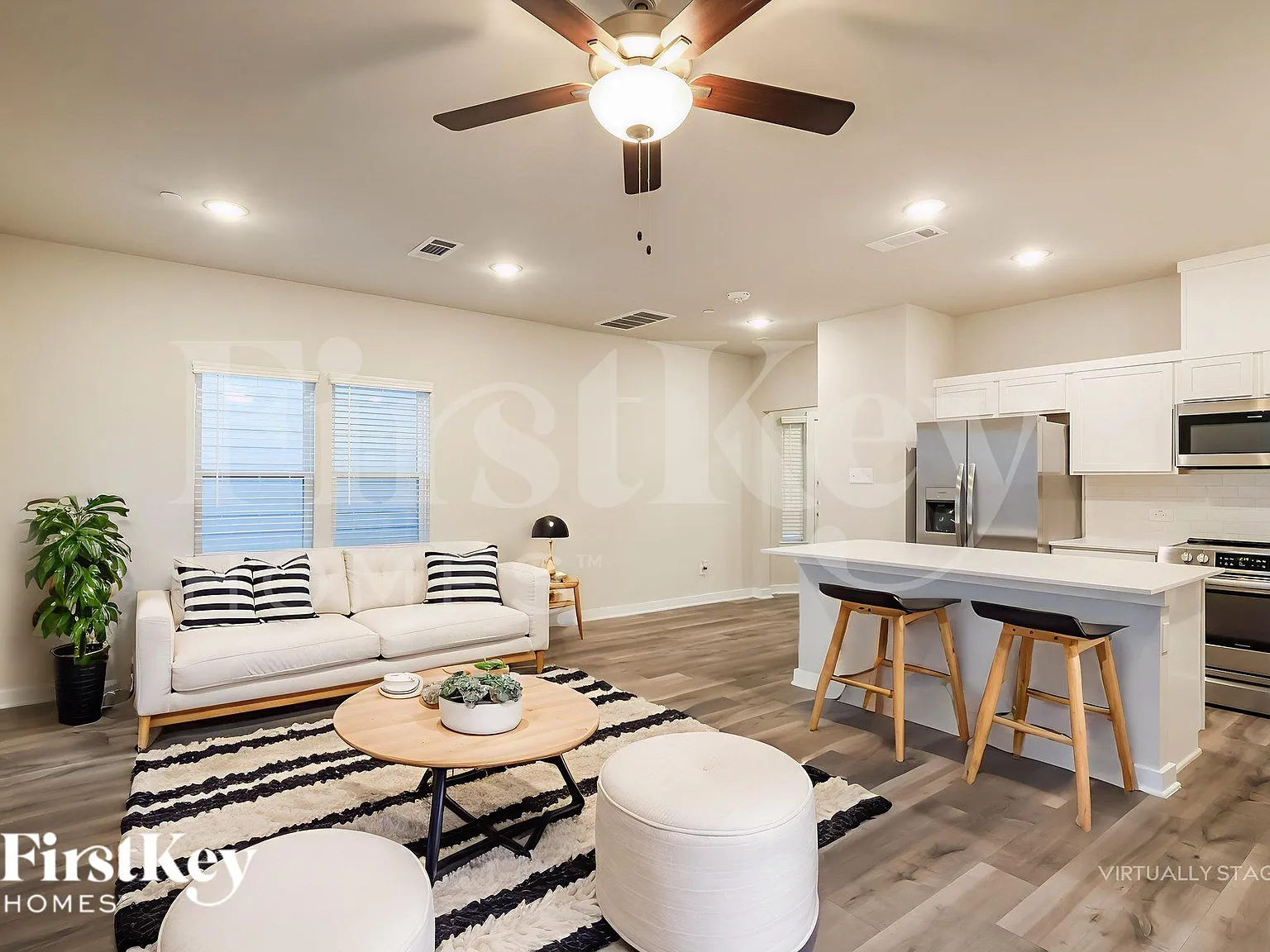 3 bed, 2.5 bath, 1619 sqft, $2,200 — Photo 4