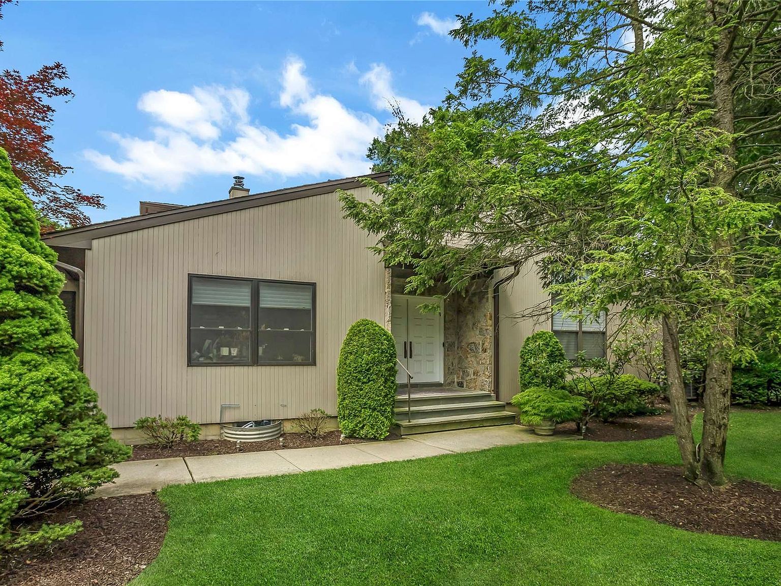 30 Doral Drive UNIT 30, Manhasset, NY 11030 MLS 3489028 Zillow