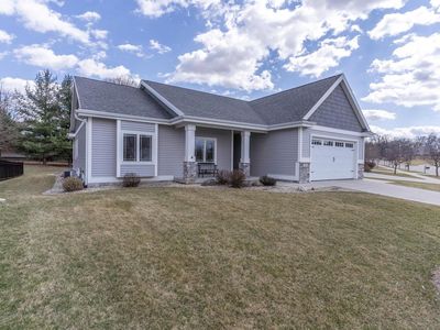 42 Oak Ridge Trail, Deerfield, WI, 53531