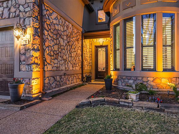 2nd image of 36 Tranquil Pond Dr