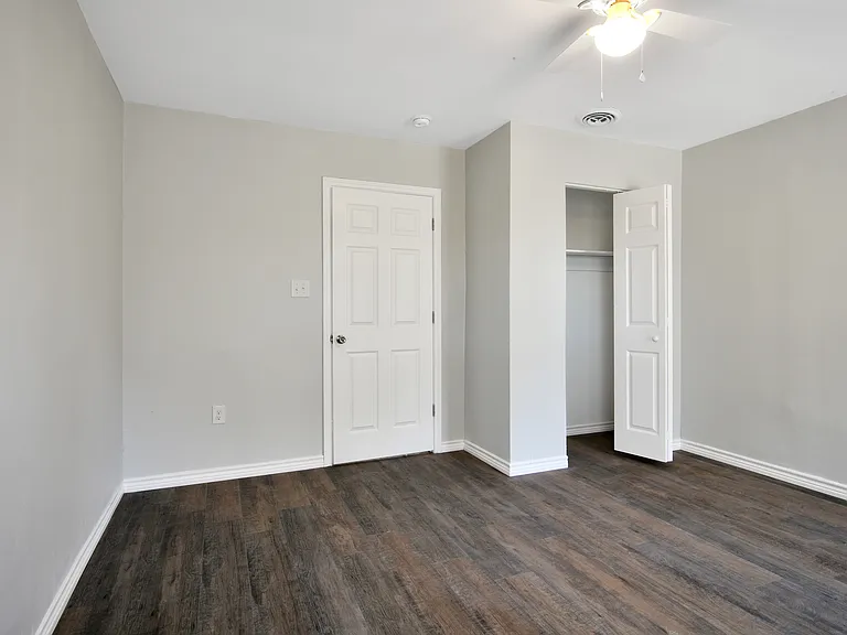 6205 Lovett Ave #L — Photo 18