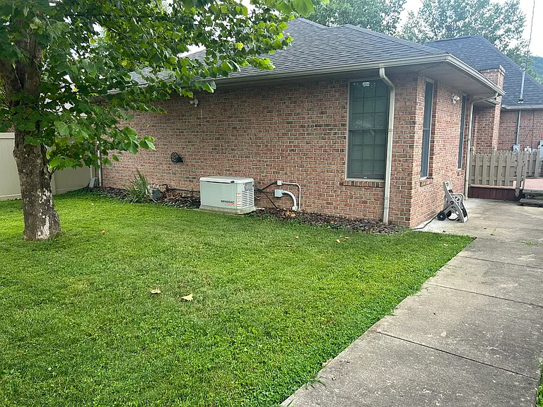 3314 Staunton Ave SE — Photo 3
