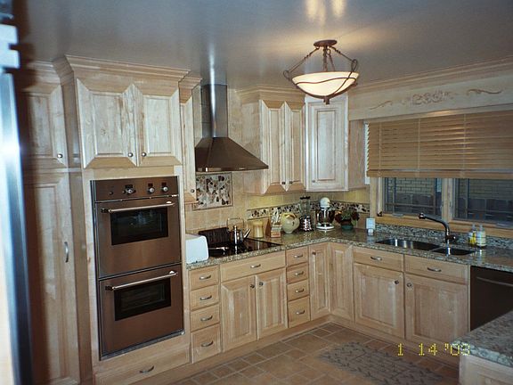 Maple Cabinets, Double Oven