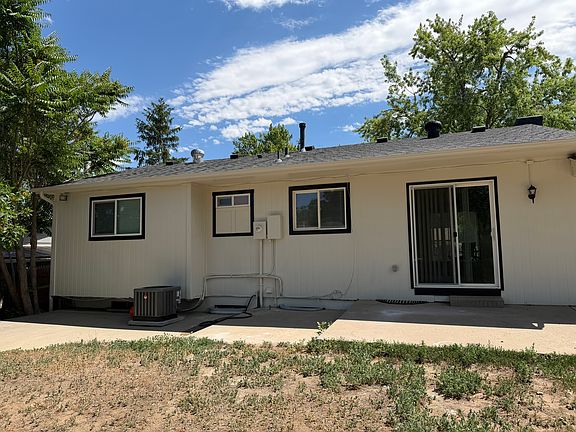 3rd image of 16531 E Villanova Pl