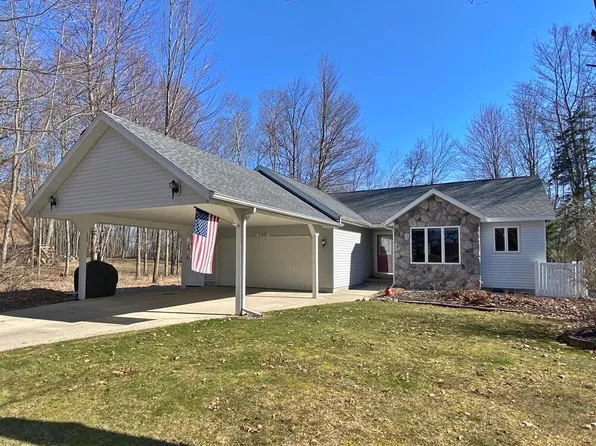 11650 13th St, Stanwood, MI 49346