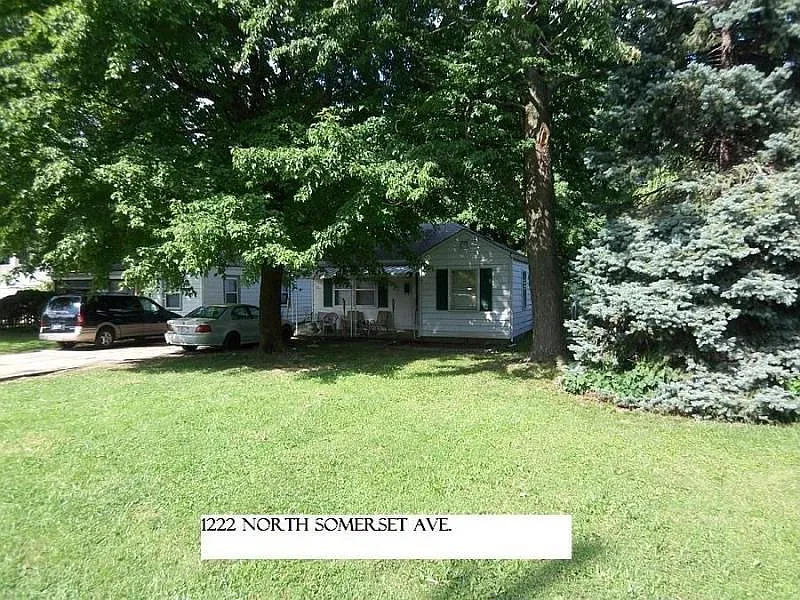 1222 N Somerset Ave photo 1