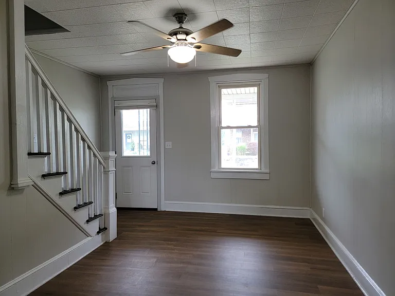 517 Gristmill Rd — Photo 4