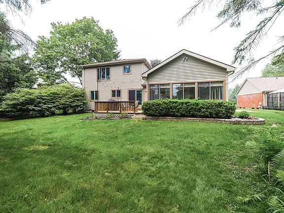 3rd image of 1026 Keble Ct
