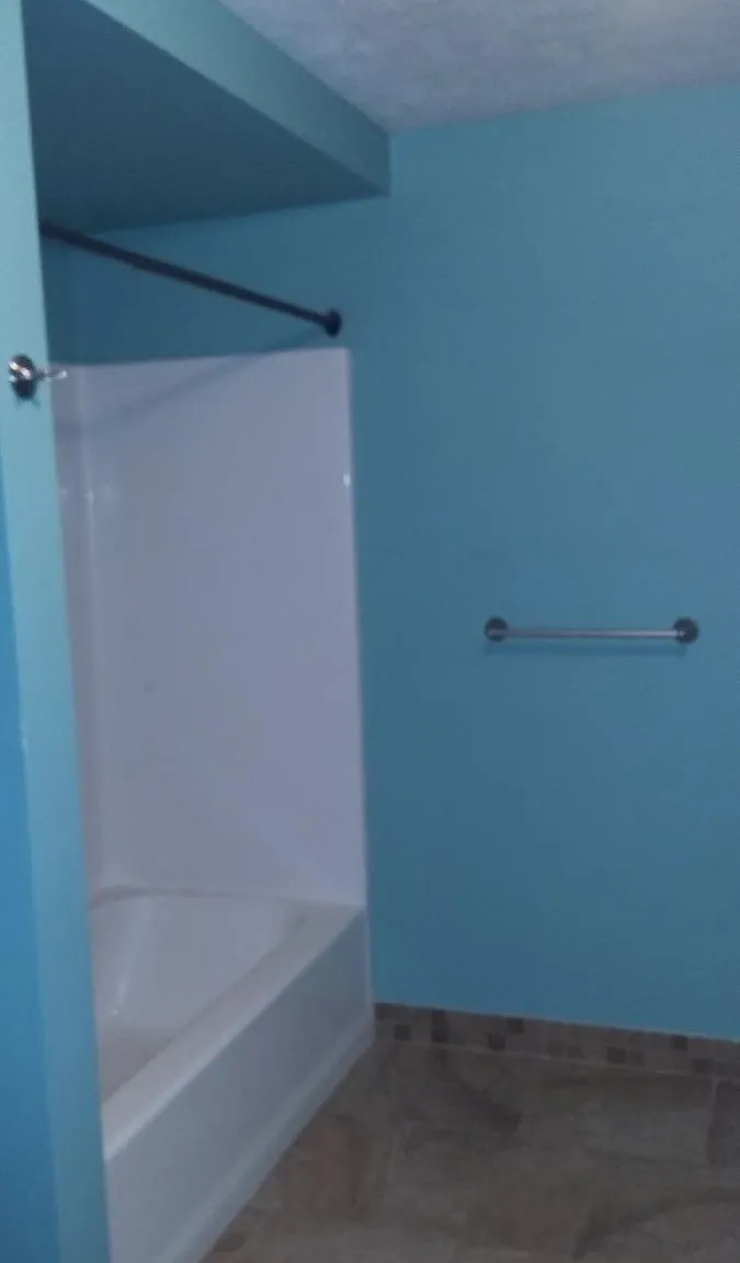 4 bed, 1900 sqft, $2,000 — Photo 4