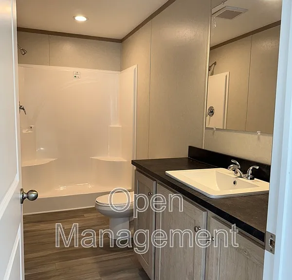 755 N Tratt St #13 — Photo 13