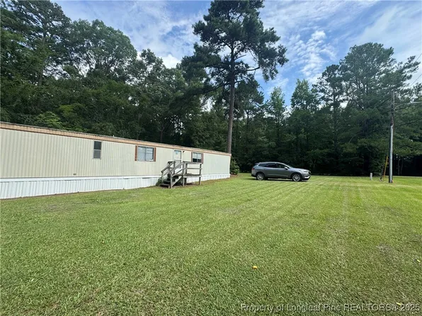 1557 Terrals Creek Rd, Eastover, NC 28312