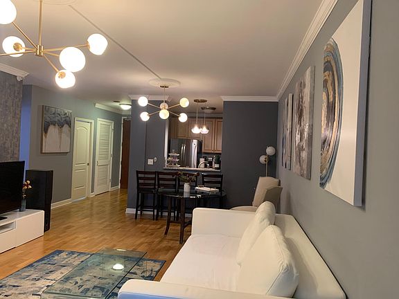 4th image of 420 E Waterside Dr Unit 505
