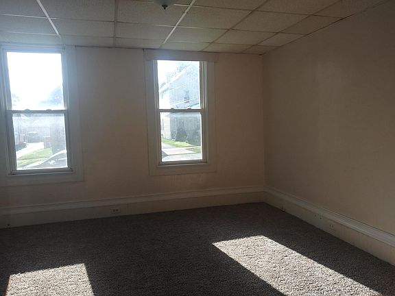4th image of 3618 W 49th St #1