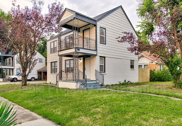 3200 NW 16th St #1/2 — Photo 5