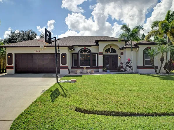 5664 NW Whitecap Rd, Port Saint Lucie, FL 34986