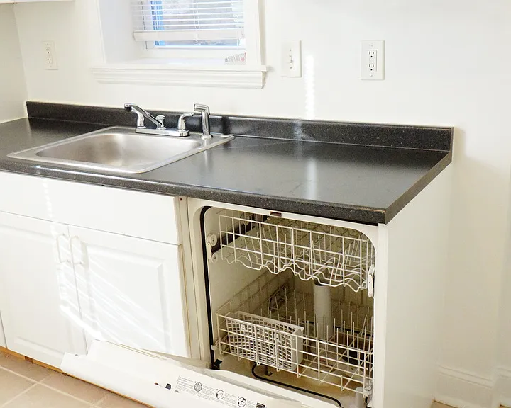 8520 Greenwood Ave — Photo 16