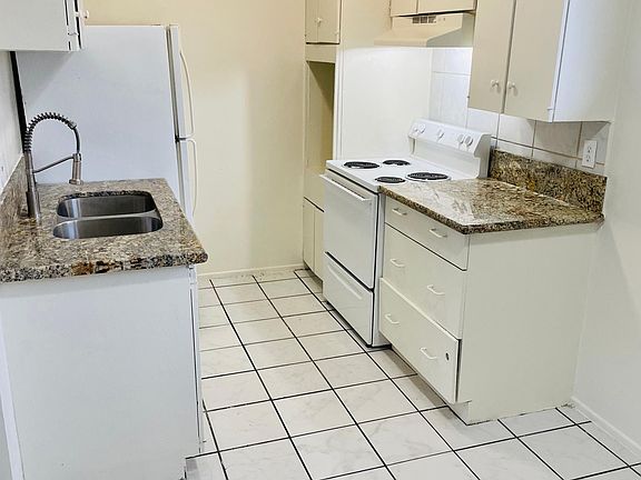 5th image of 2630 Sherwood St APT 16