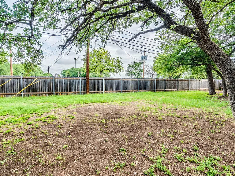 1306 Glenda Dr #A — Photo 21