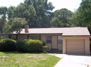 208 Greenbrier Dr, Fort Walton Beach, FL 32547